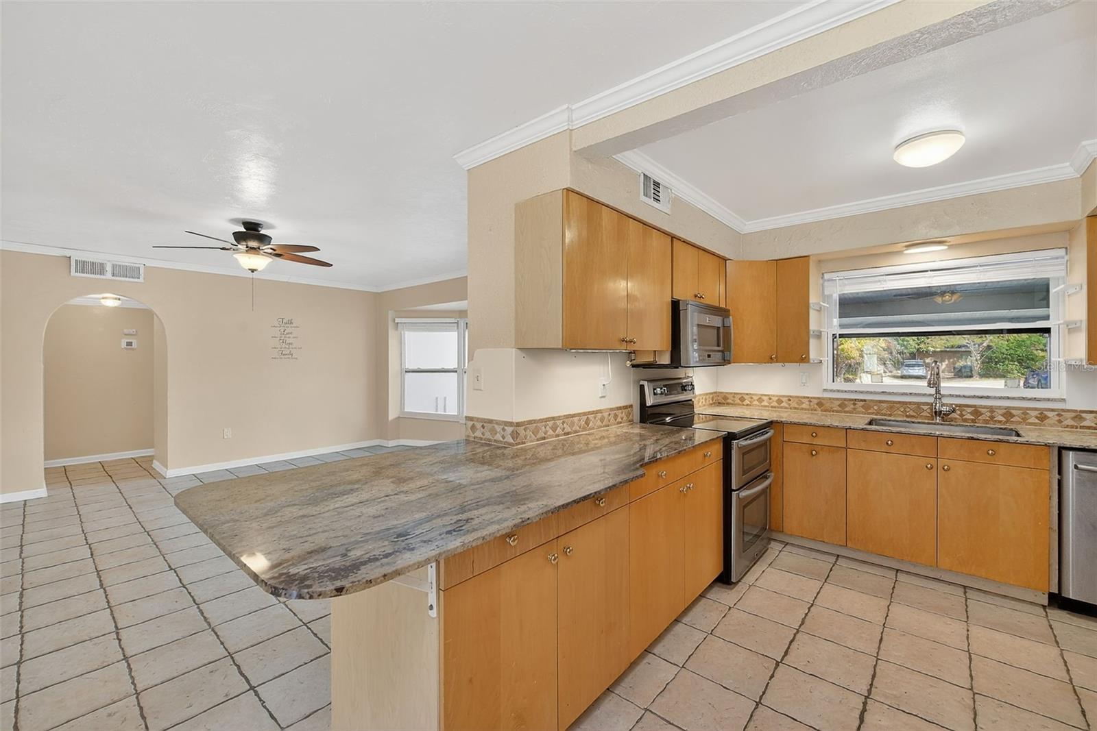 Image 7 of 67 For 3946 Omega Circle