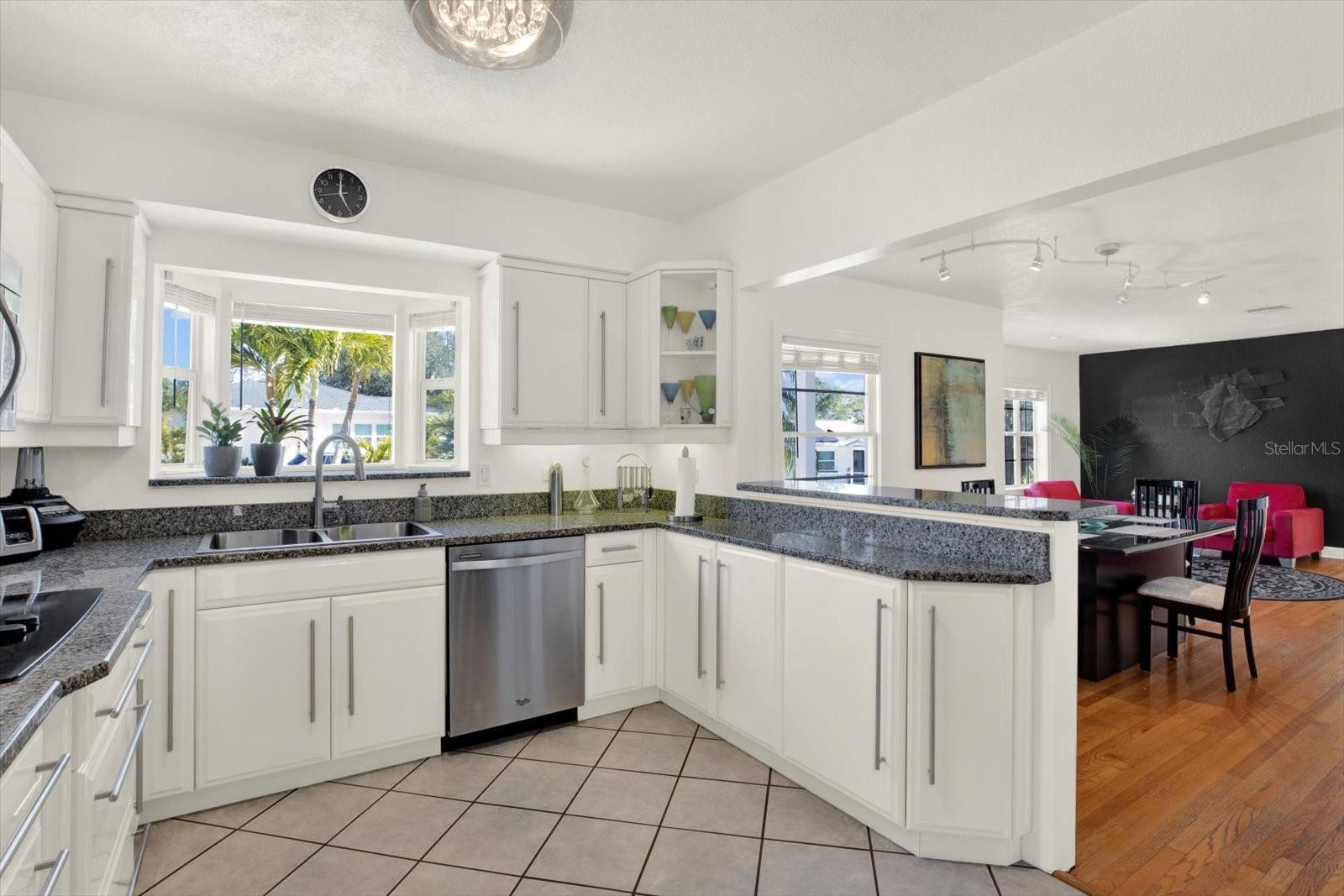 Image 10 of 47 For 504 Fairview Road