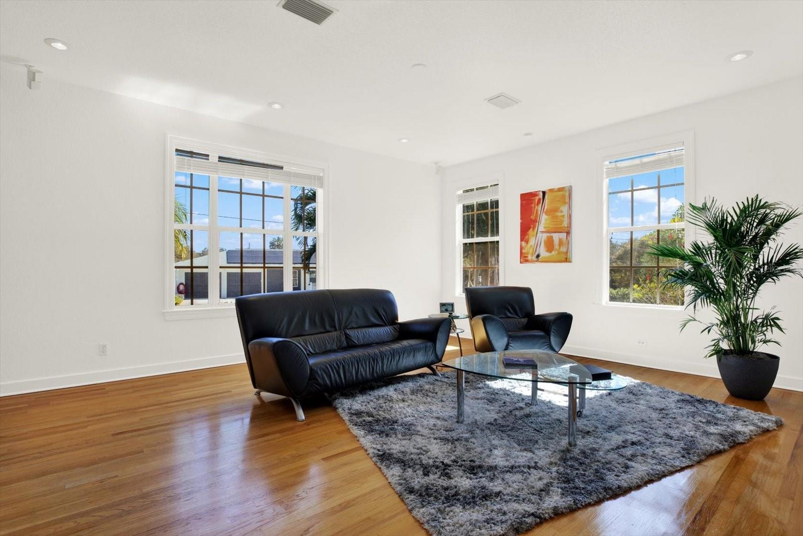 Image 15 of 47 For 504 Fairview Road