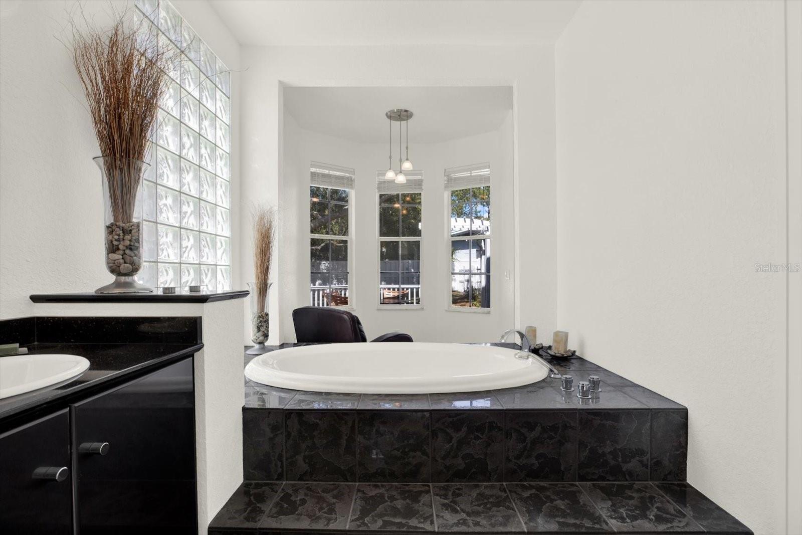 Image 23 of 47 For 504 Fairview Road