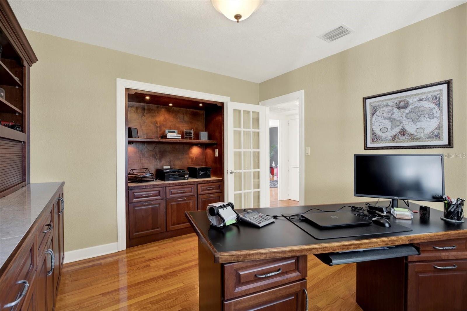 Image 28 of 47 For 504 Fairview Road