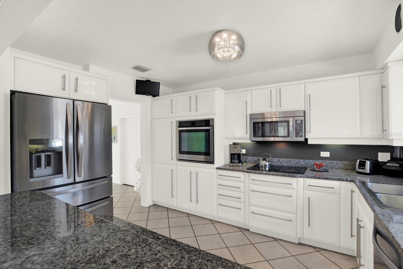 Image 7 of 47 For 504 Fairview Road