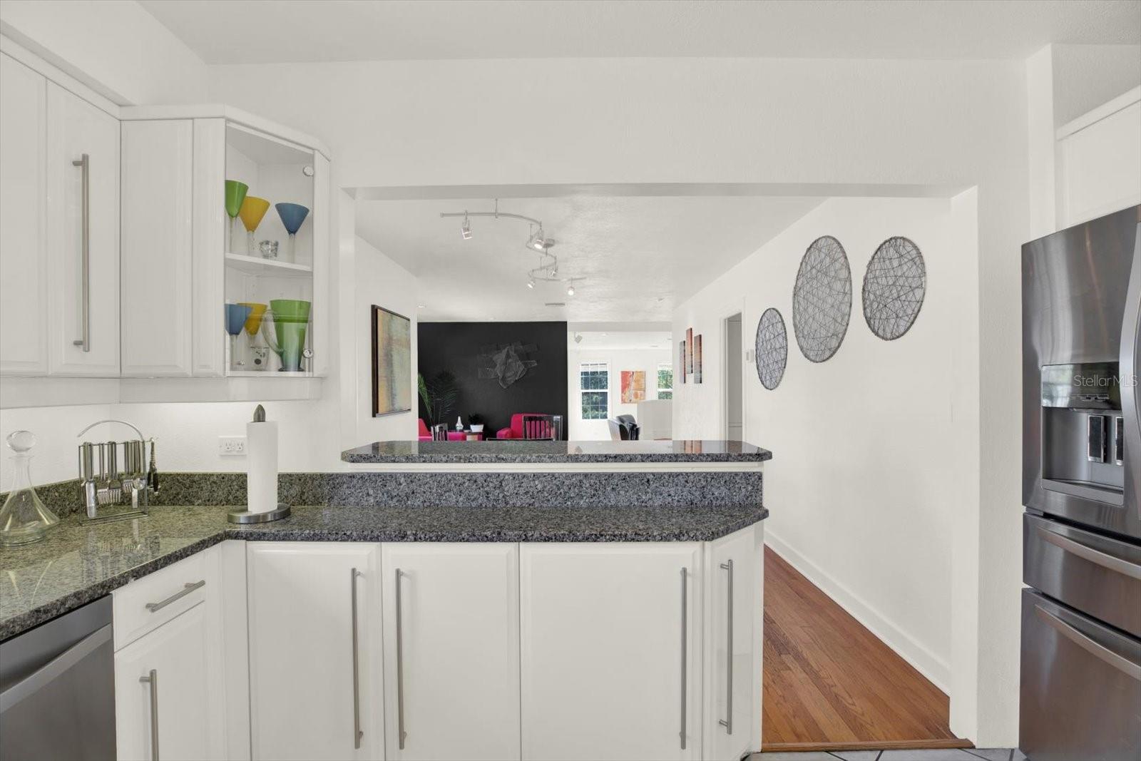 Image 8 of 47 For 504 Fairview Road