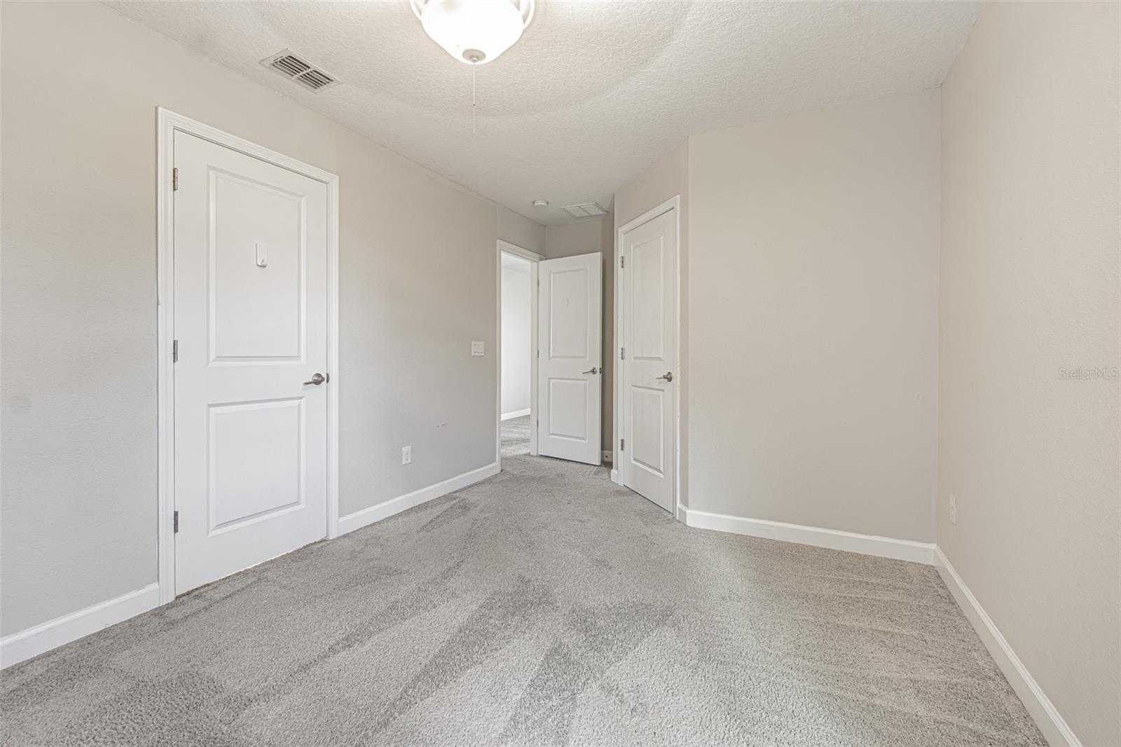 Image 25 of 42 For 5000 Ballantrae Boulevard