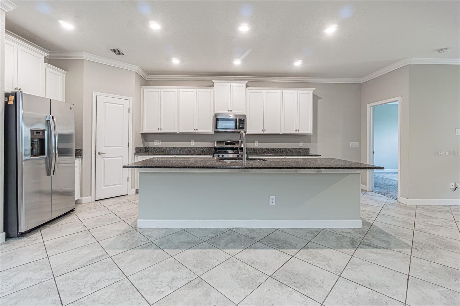 Image 5 of 42 For 5000 Ballantrae Boulevard