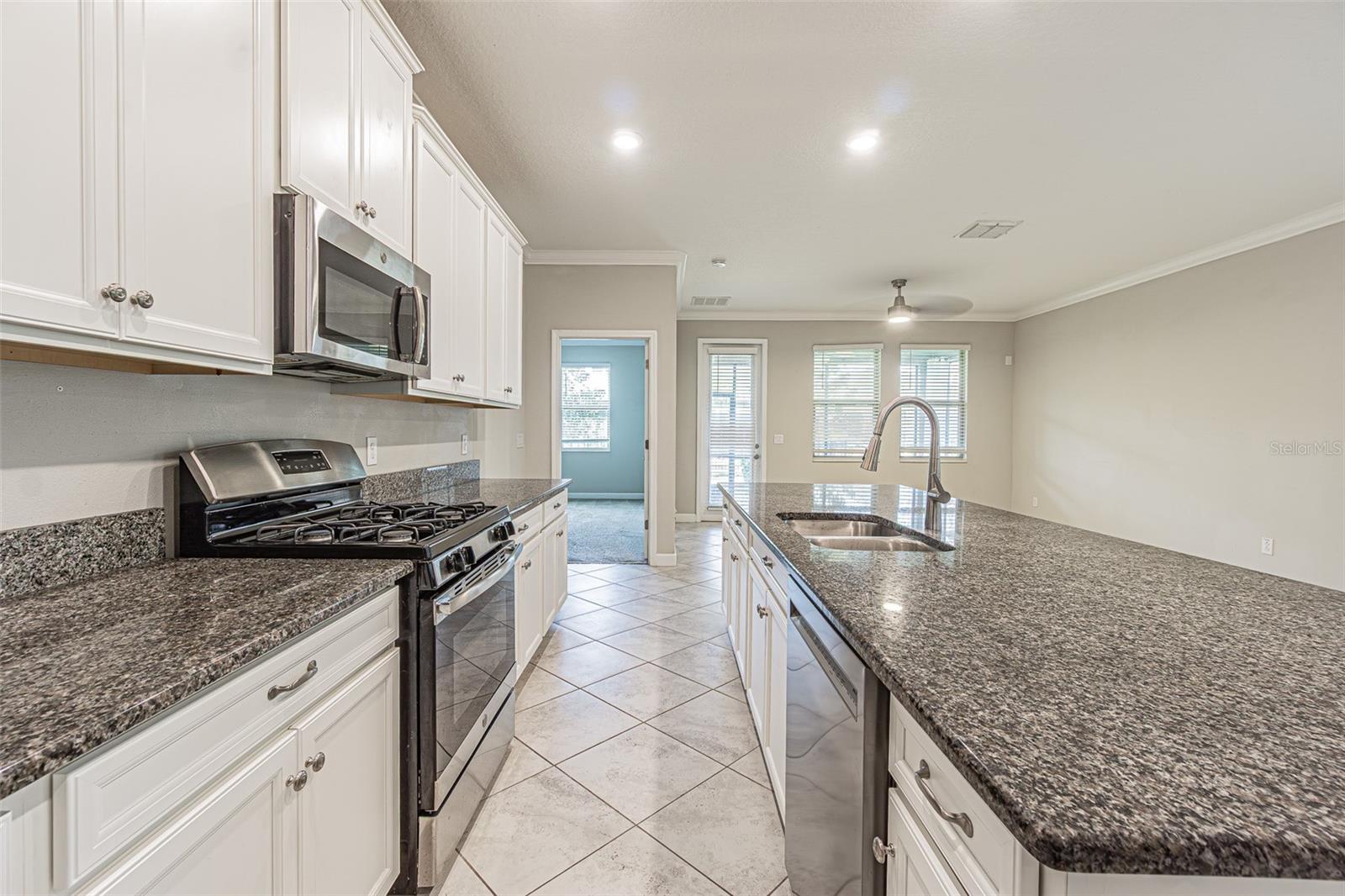 Image 6 of 42 For 5000 Ballantrae Boulevard