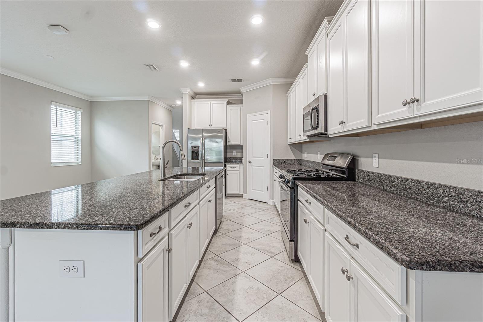 Image 9 of 42 For 5000 Ballantrae Boulevard