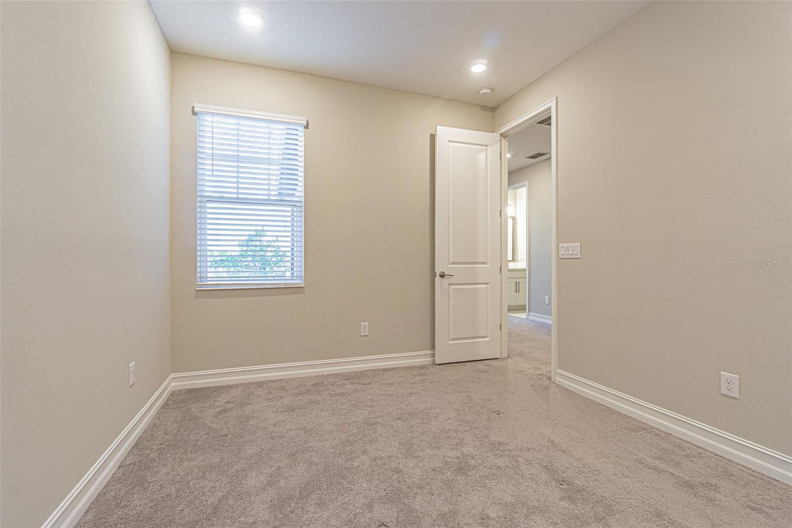 Image 22 of 34 For 5062 San Martino Drive