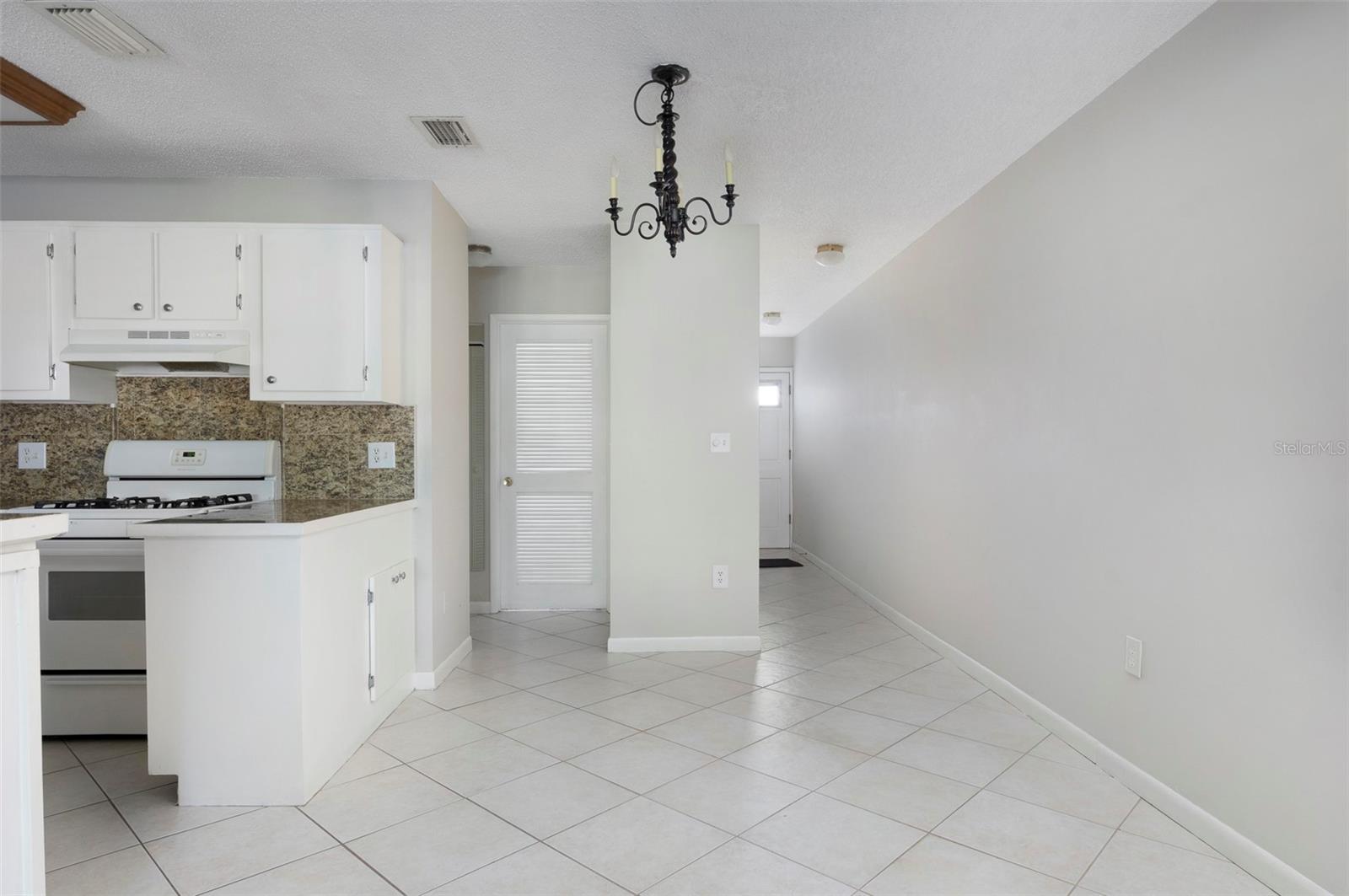 Image 11 of 33 For 5660 80th Street N A202