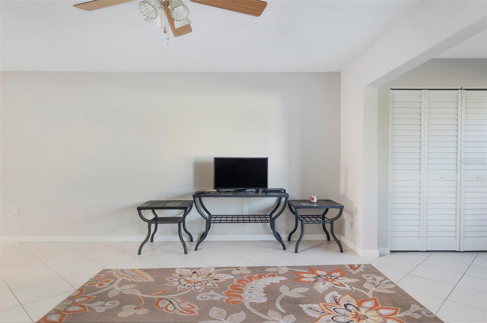 Image 15 of 33 For 5660 80th Street N A202