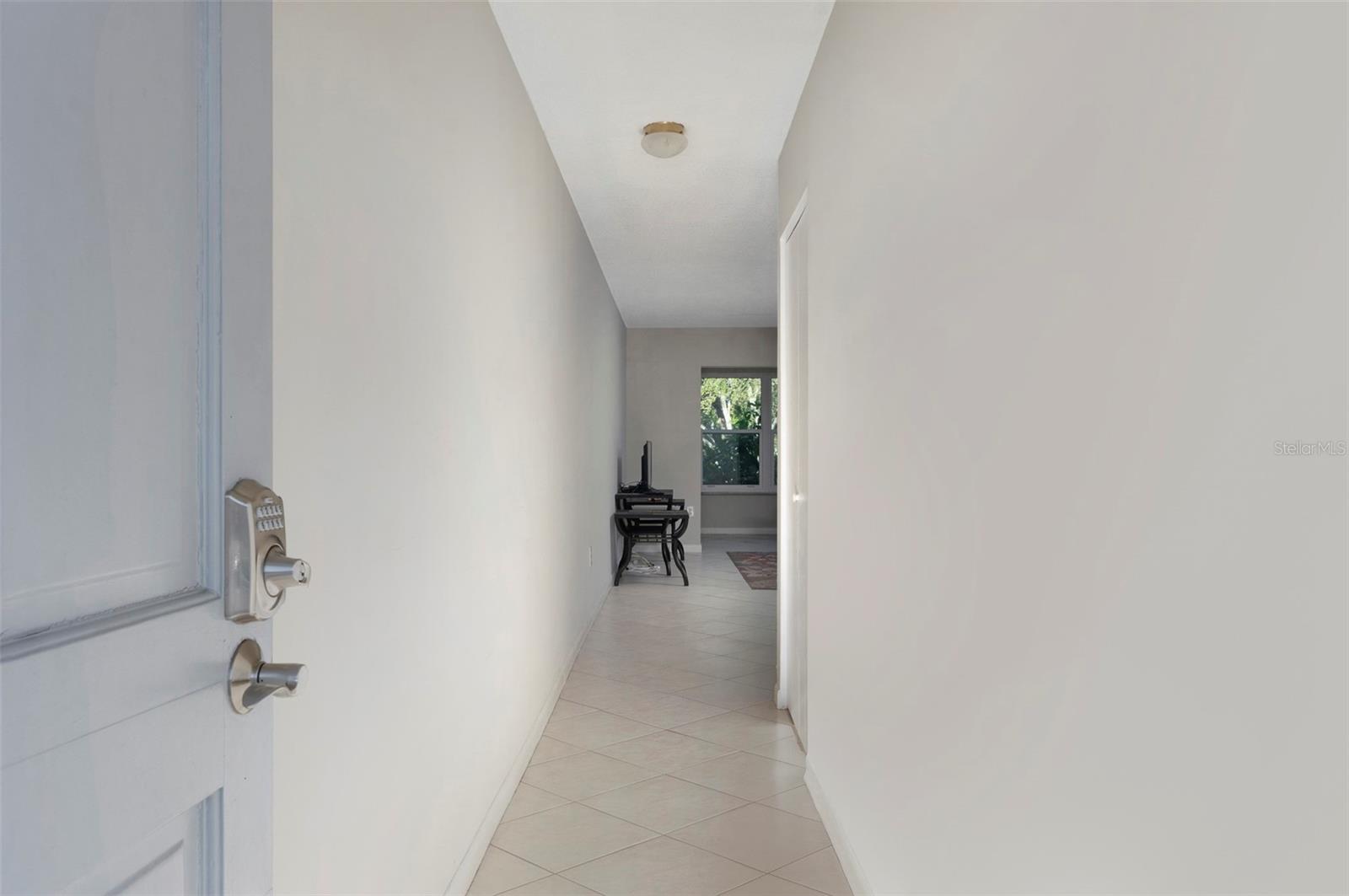 Image 5 of 33 For 5660 80th Street N A202