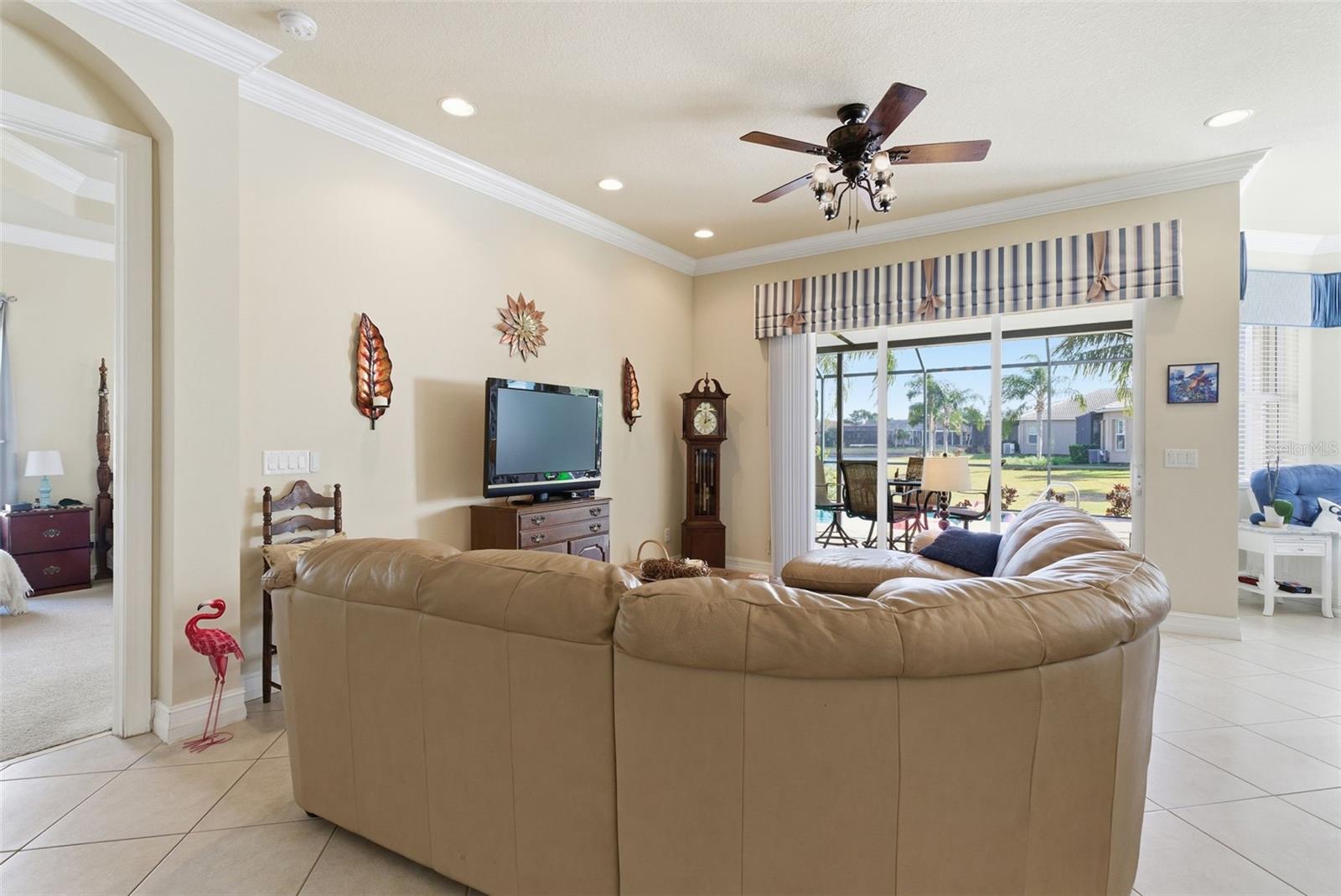 Image 12 of 48 For 16207 Cape Coral Drive