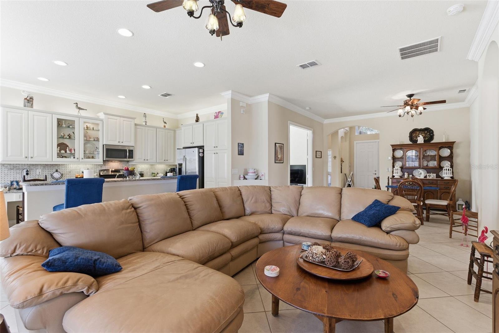 Image 14 of 48 For 16207 Cape Coral Drive