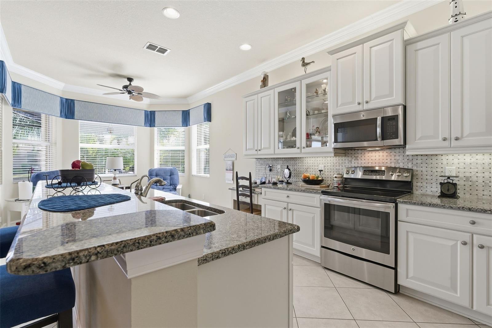 Image 18 of 48 For 16207 Cape Coral Drive