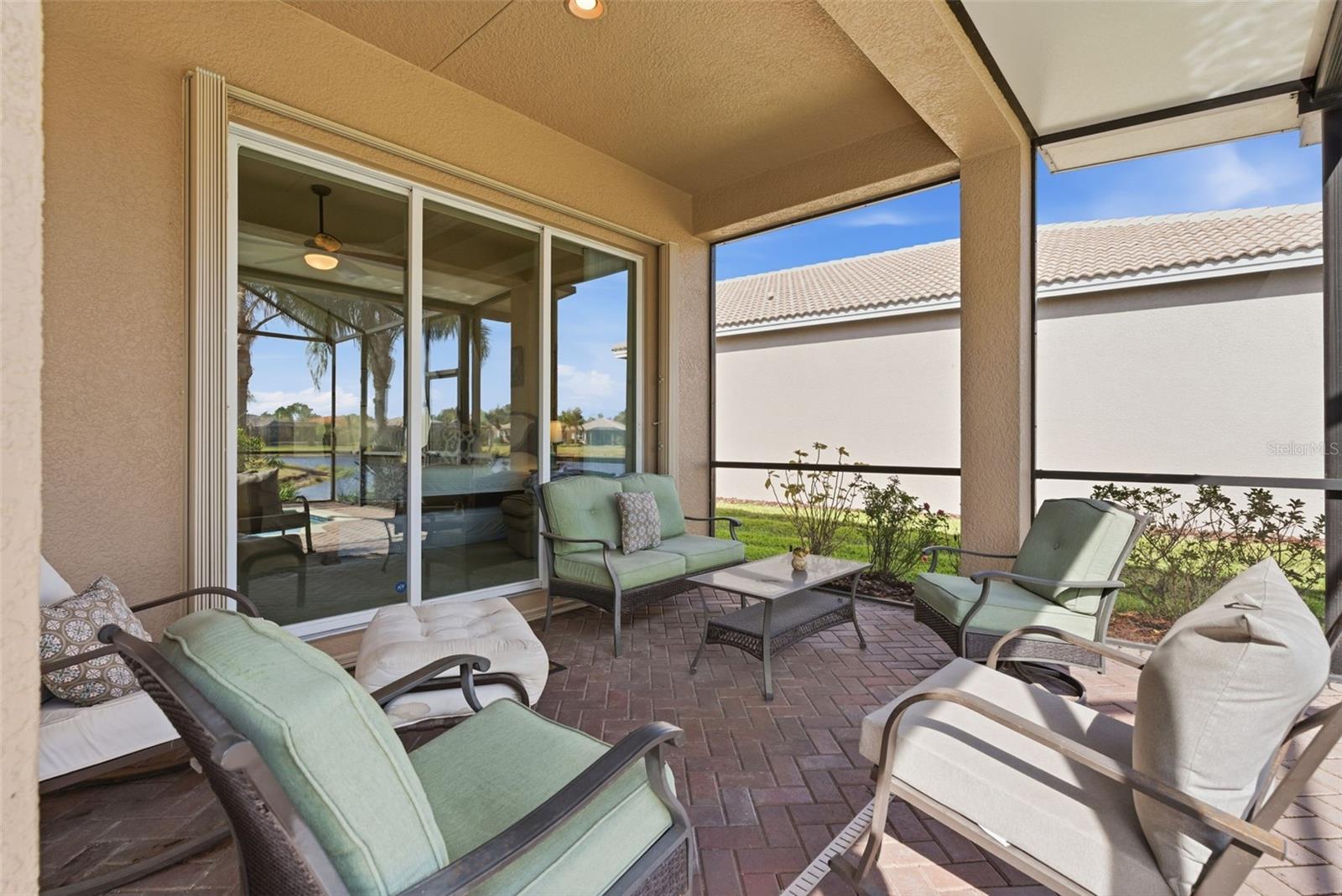 Image 27 of 48 For 16207 Cape Coral Drive