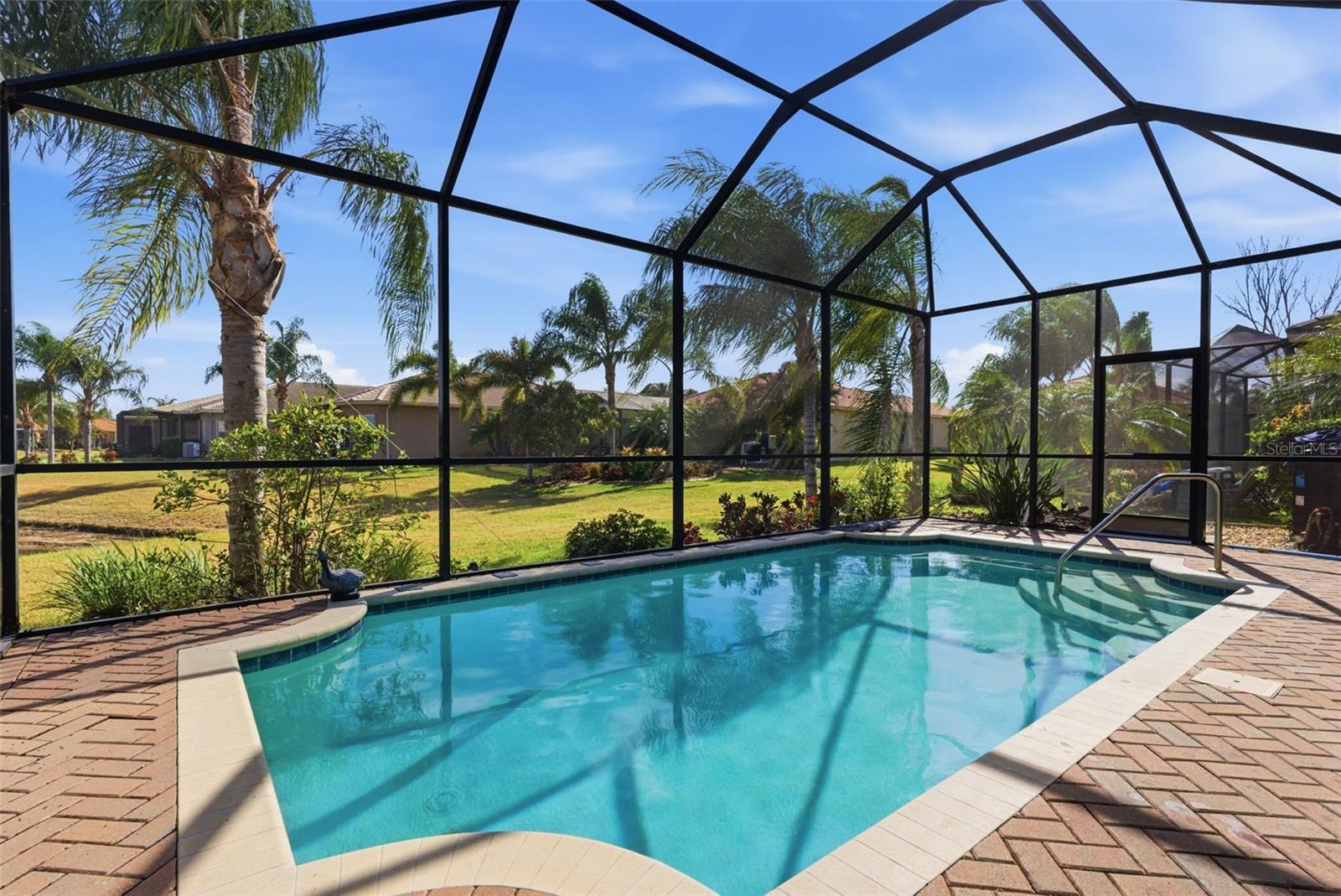 Image 29 of 48 For 16207 Cape Coral Drive