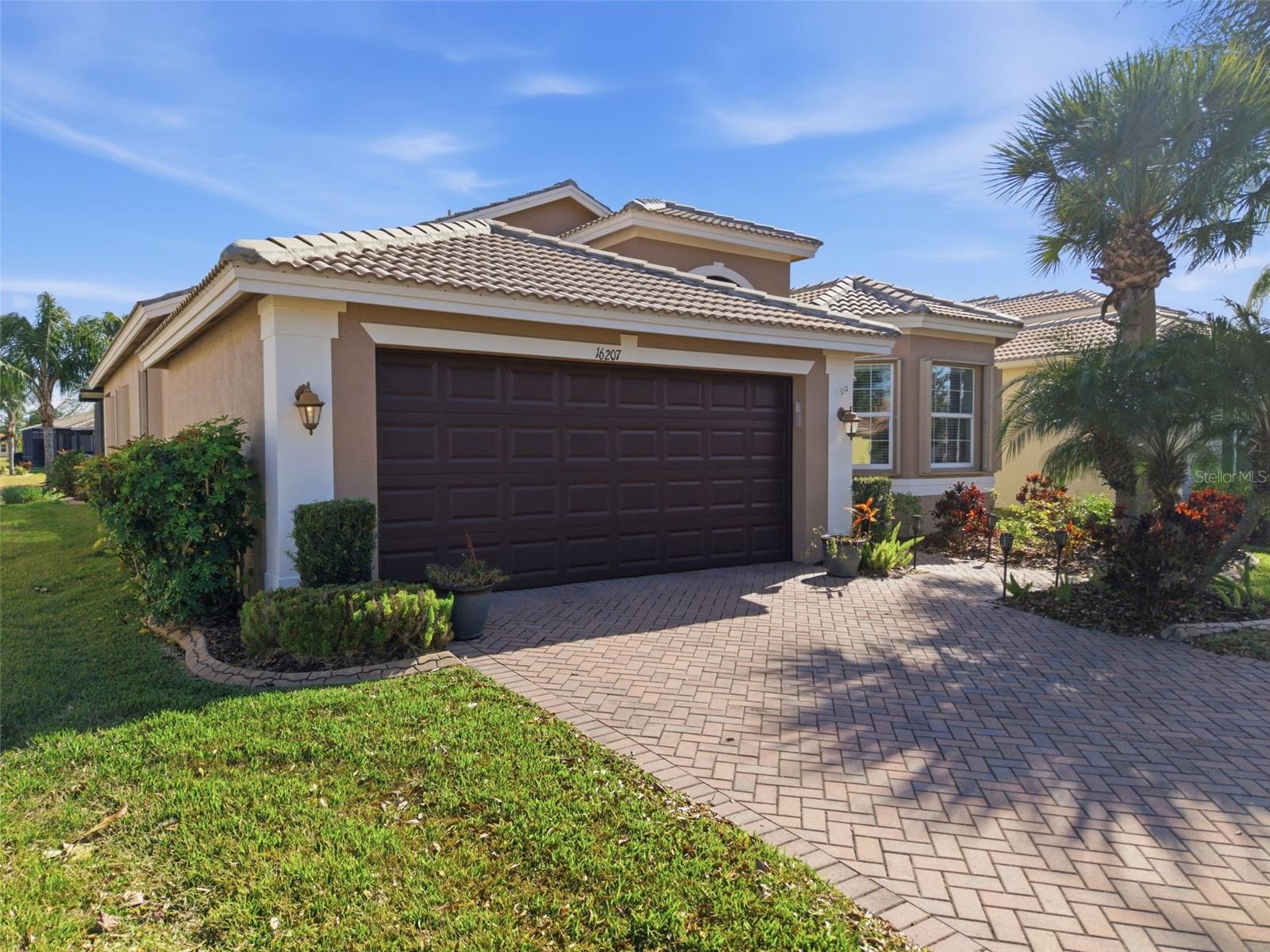 Image 3 of 48 For 16207 Cape Coral Drive