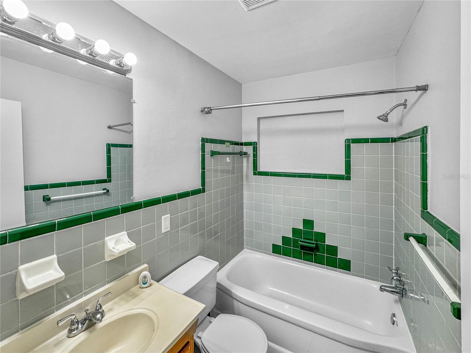 Image 17 of 19 For Address Not Provided