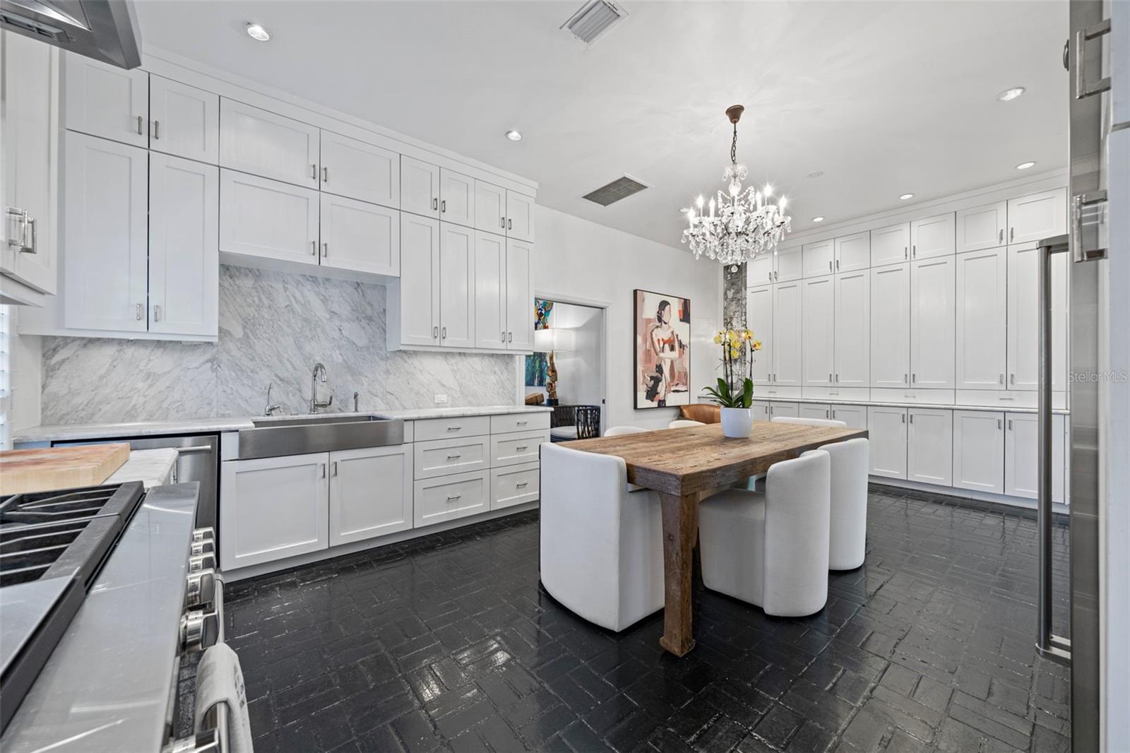 Image 18 of 45 For 3301 Morrison Avenue