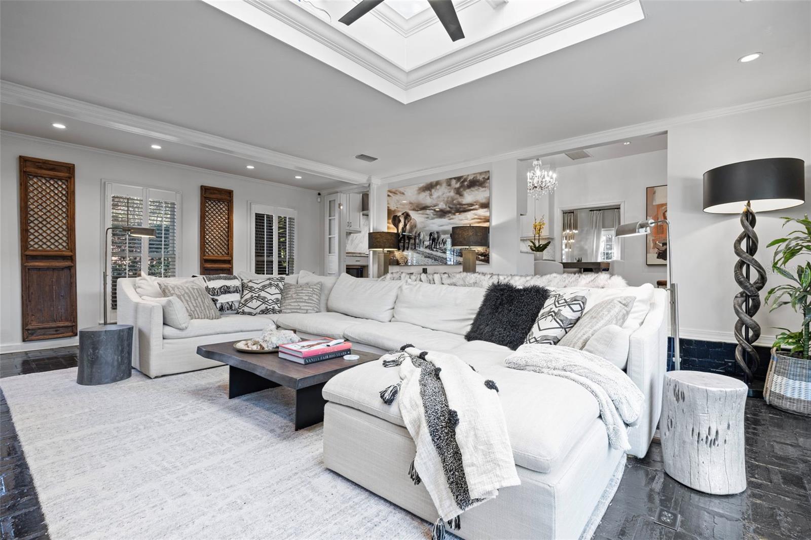 Image 23 of 45 For 3301 Morrison Avenue