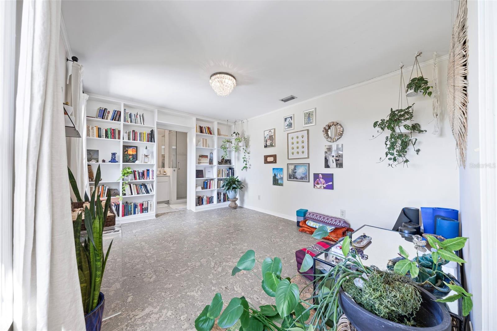 Image 40 of 45 For 3301 Morrison Avenue