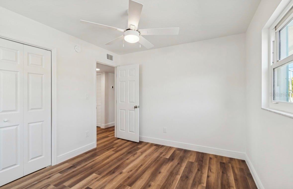 Image 13 of 53 For 14919 Bayshore Drive