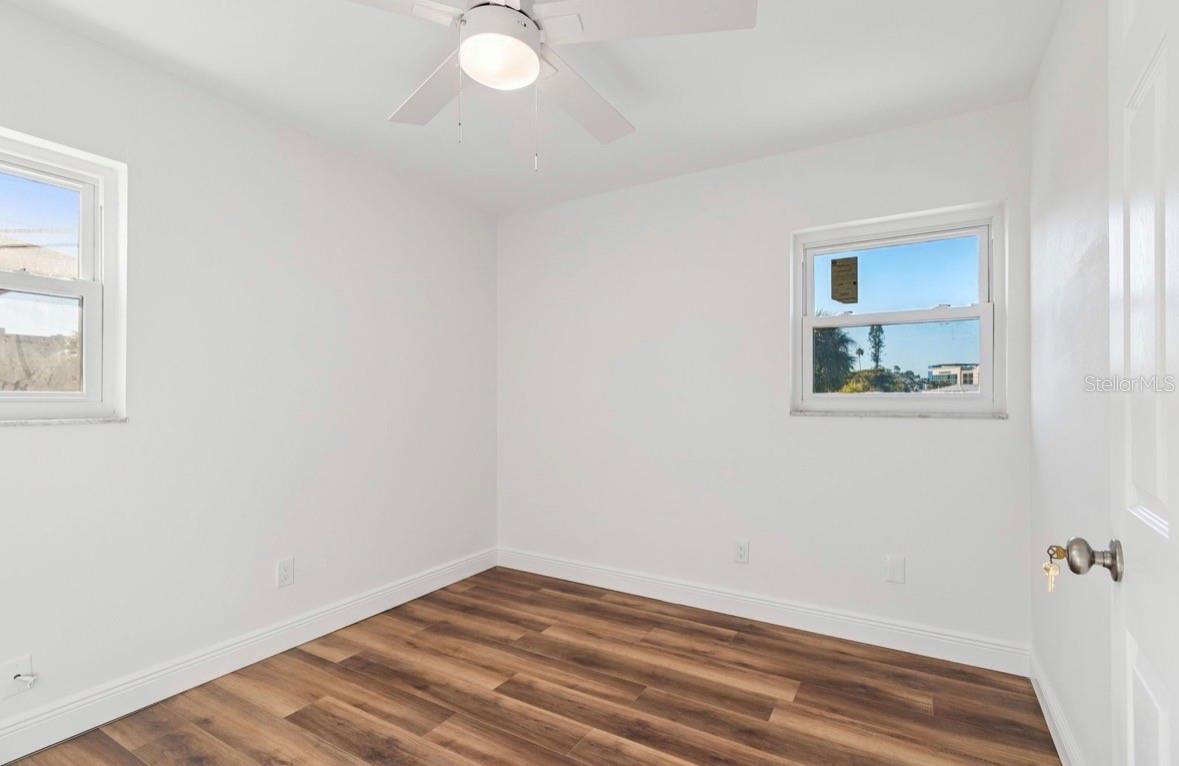 Image 36 of 53 For 14919 Bayshore Drive