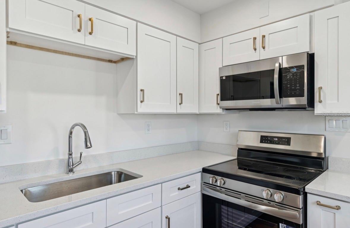 Image 9 of 53 For 14919 Bayshore Drive