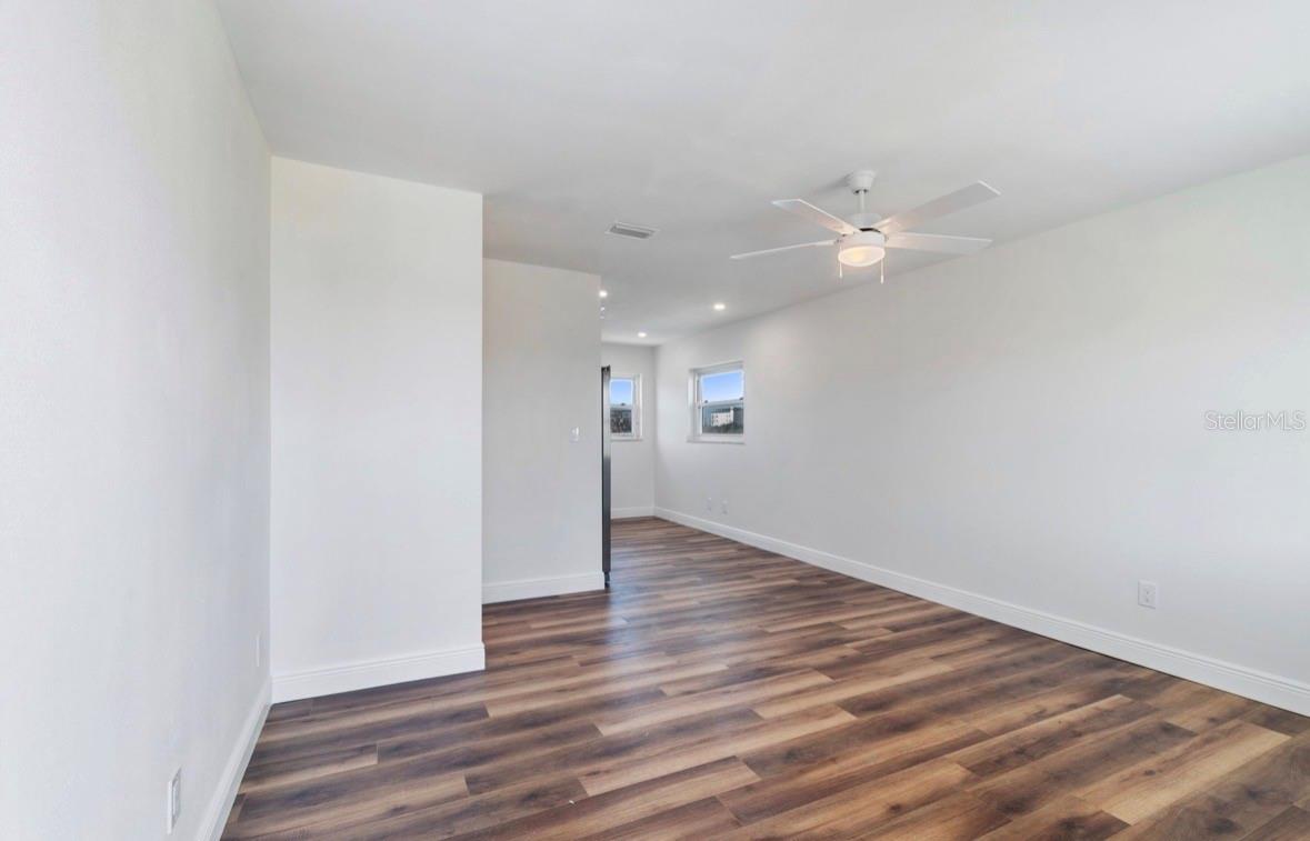 Image 22 of 54 For 14919 Bayshore Drive