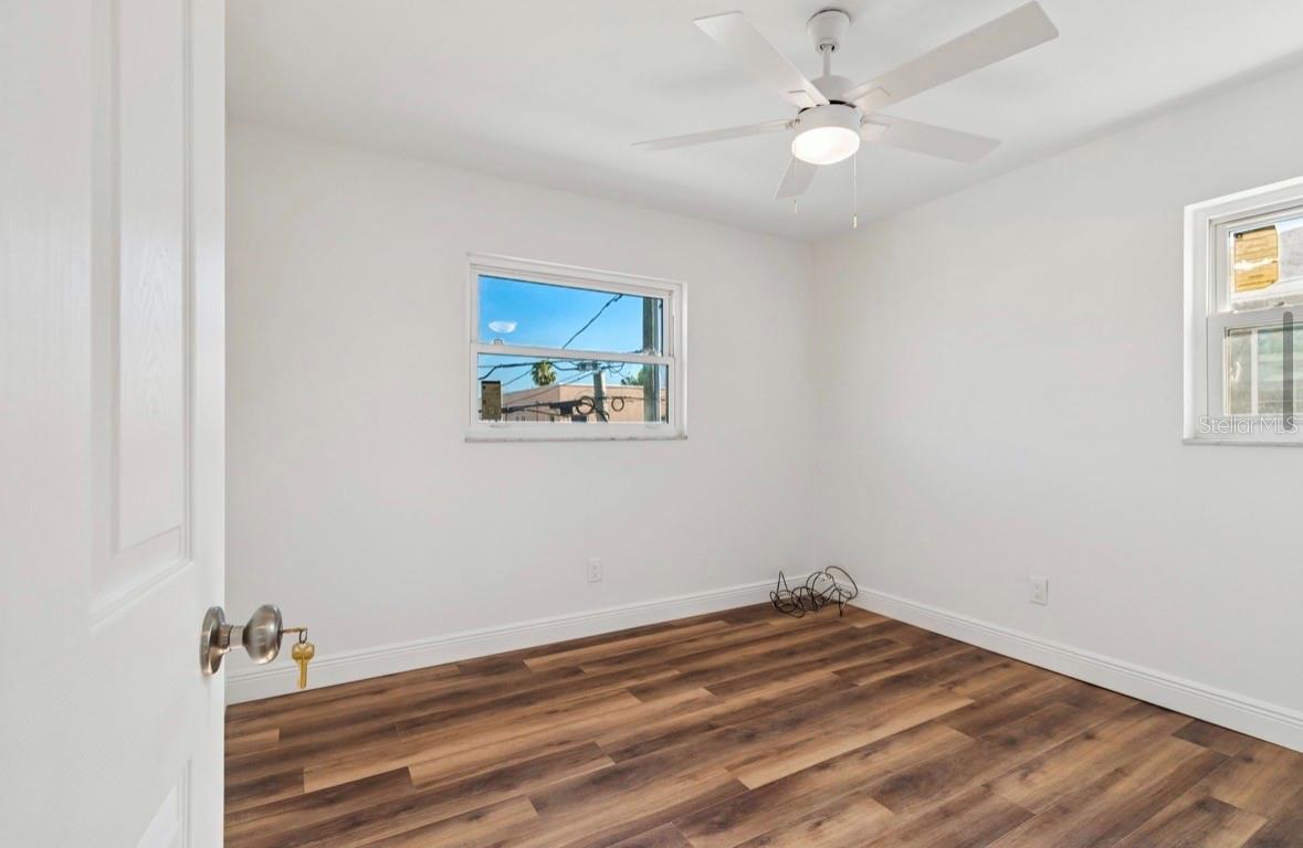 Image 31 of 54 For 14919 Bayshore Drive