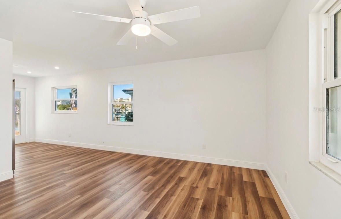 Image 4 of 54 For 14919 Bayshore Drive