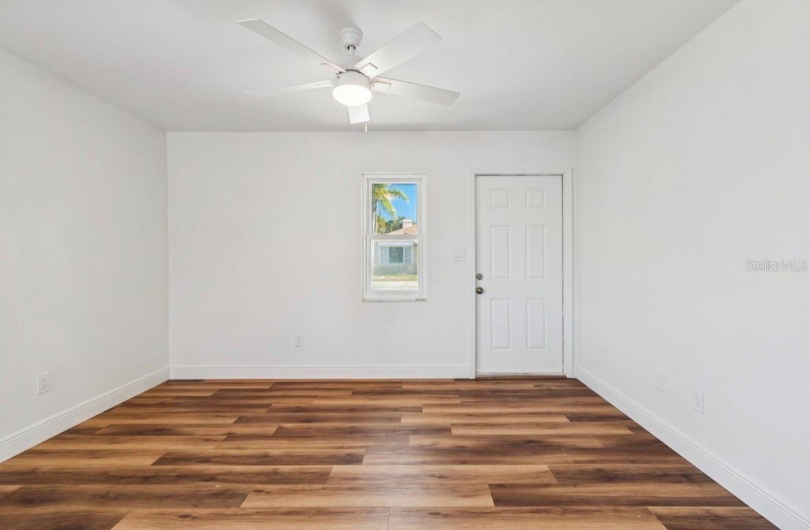 Image 7 of 54 For 14919 Bayshore Drive