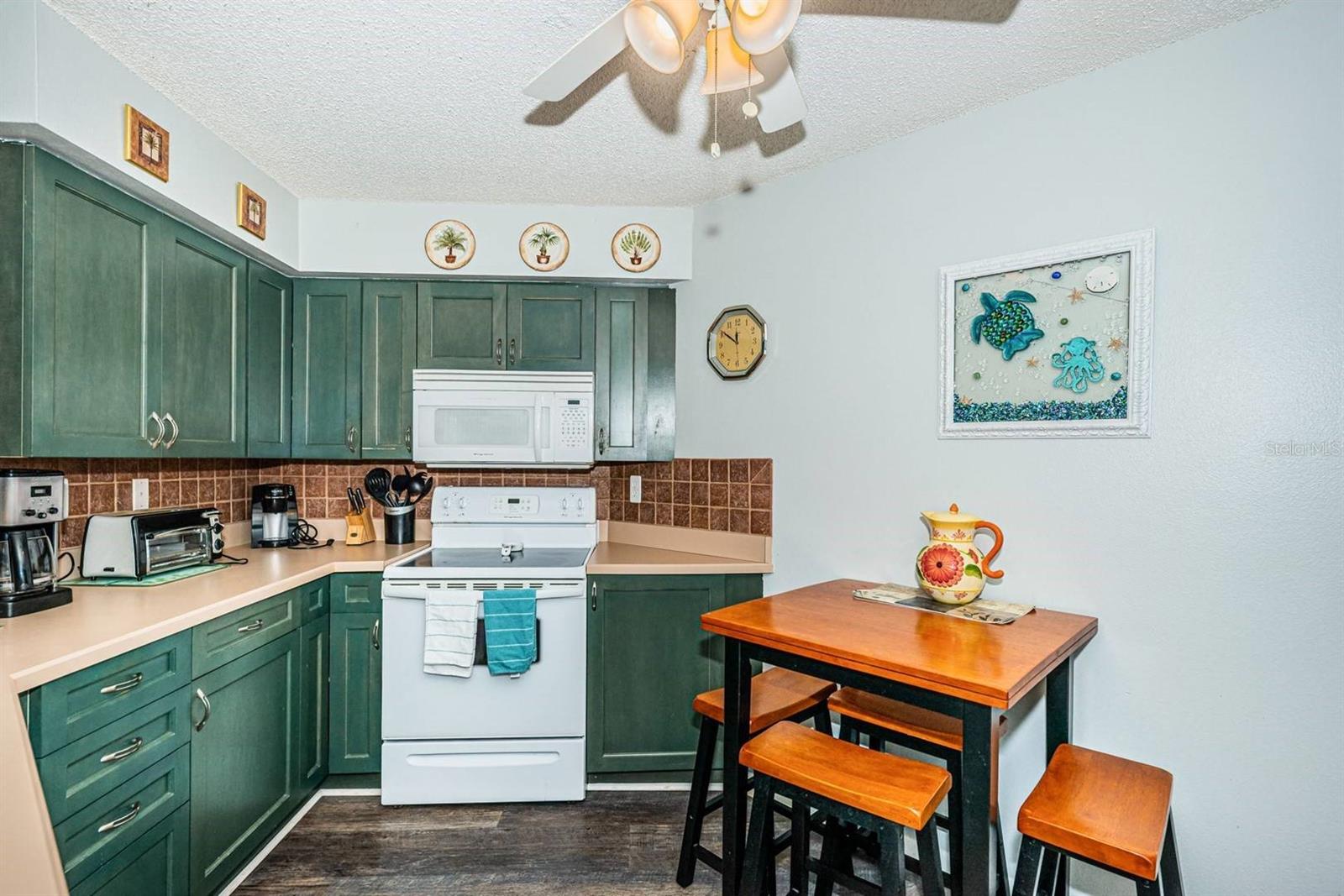 Image 8 of 20 For 6100 Bahia Del Mar Circle 103