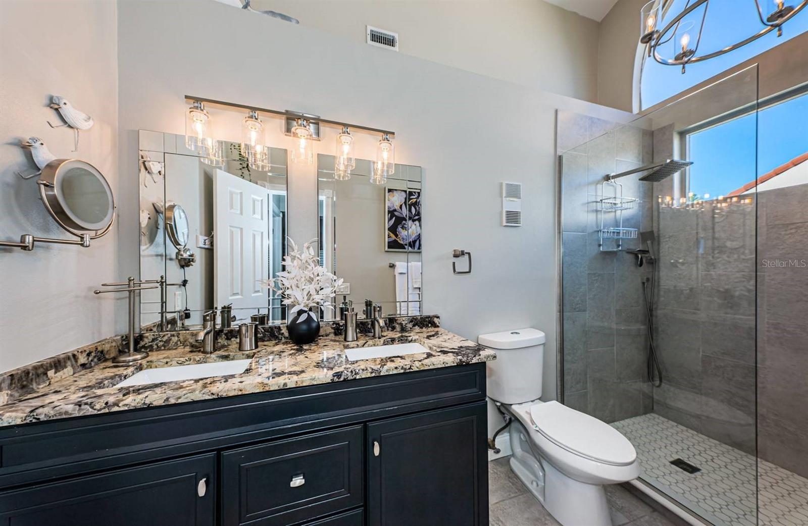 Image 12 of 19 For 6000 Bahia Del Mar Circle 229