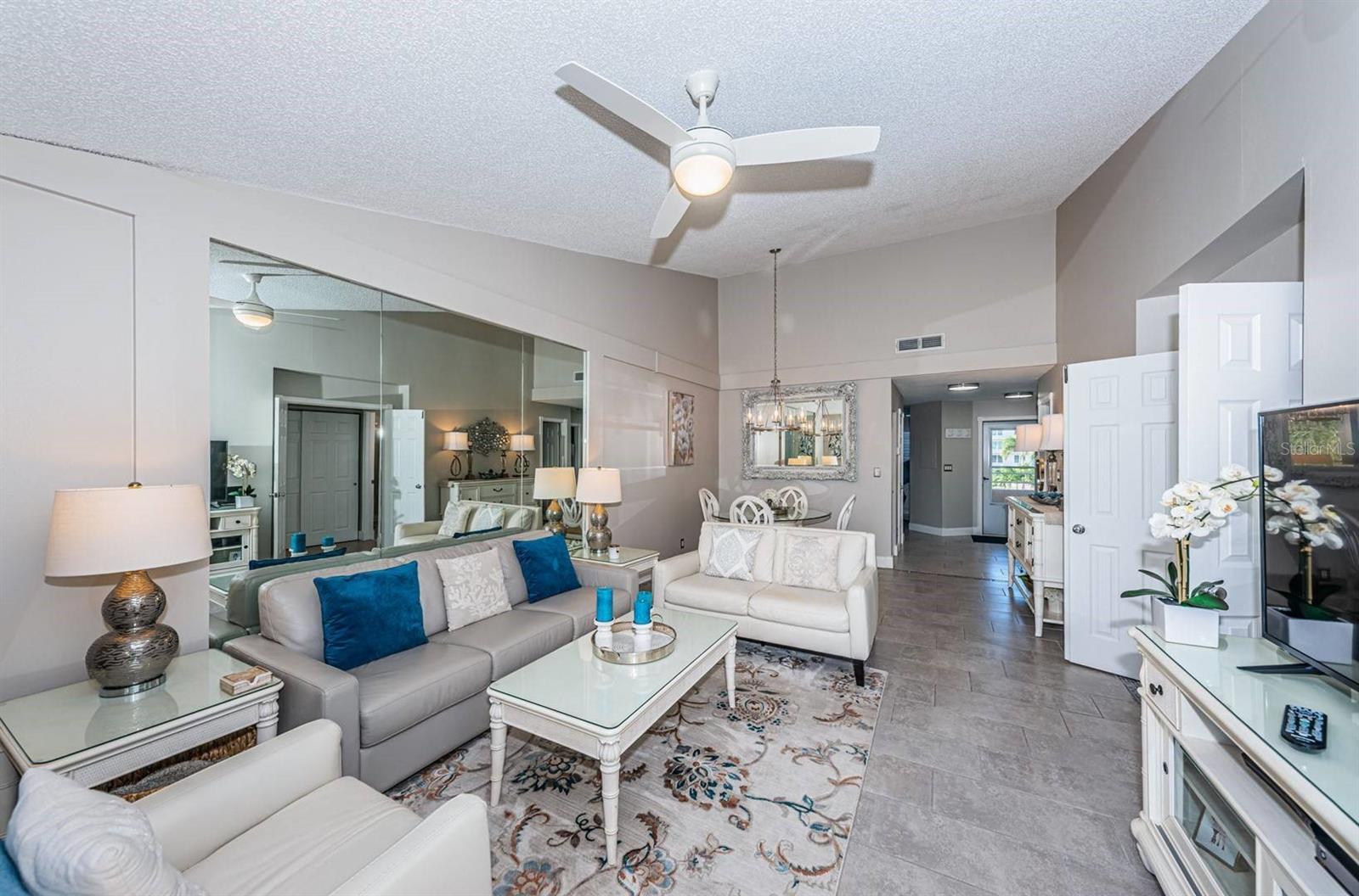 Image 7 of 19 For 6000 Bahia Del Mar Circle 229