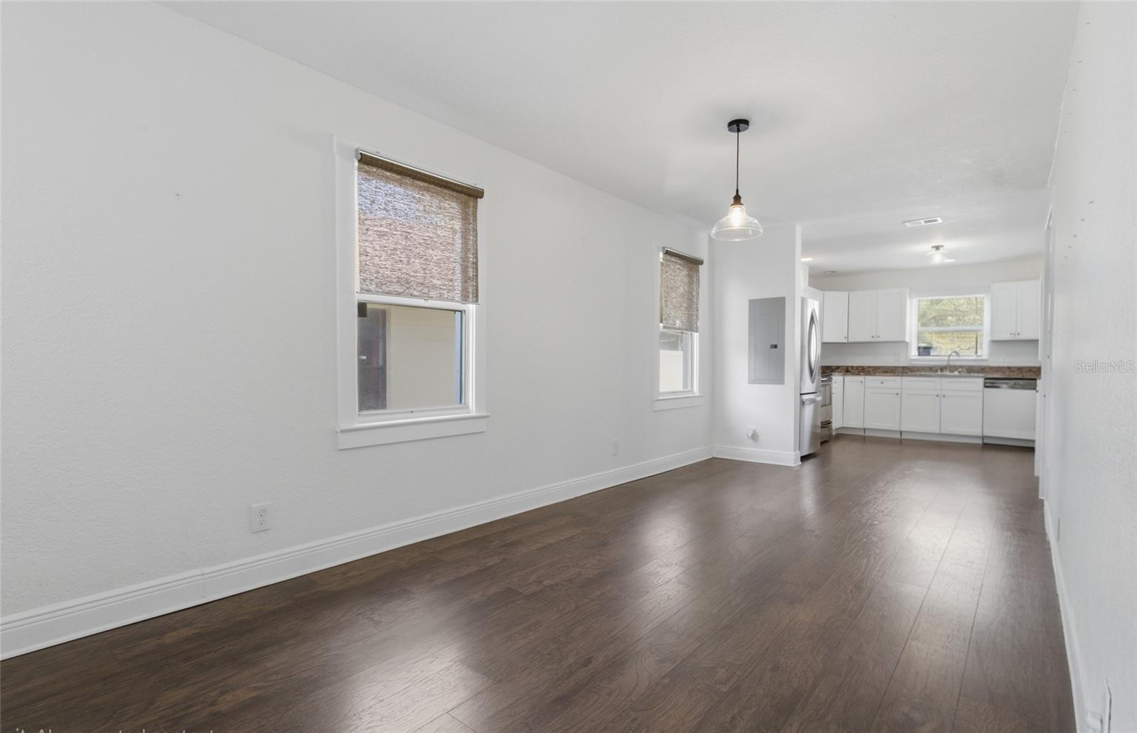 Image 8 of 28 For 469 38th Avenue N