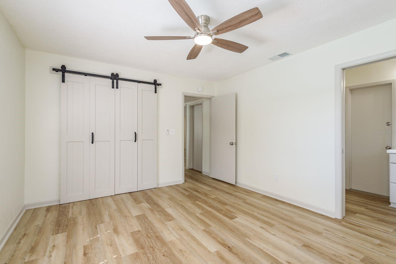 Image 20 of 57 For 11452 129th Avenue