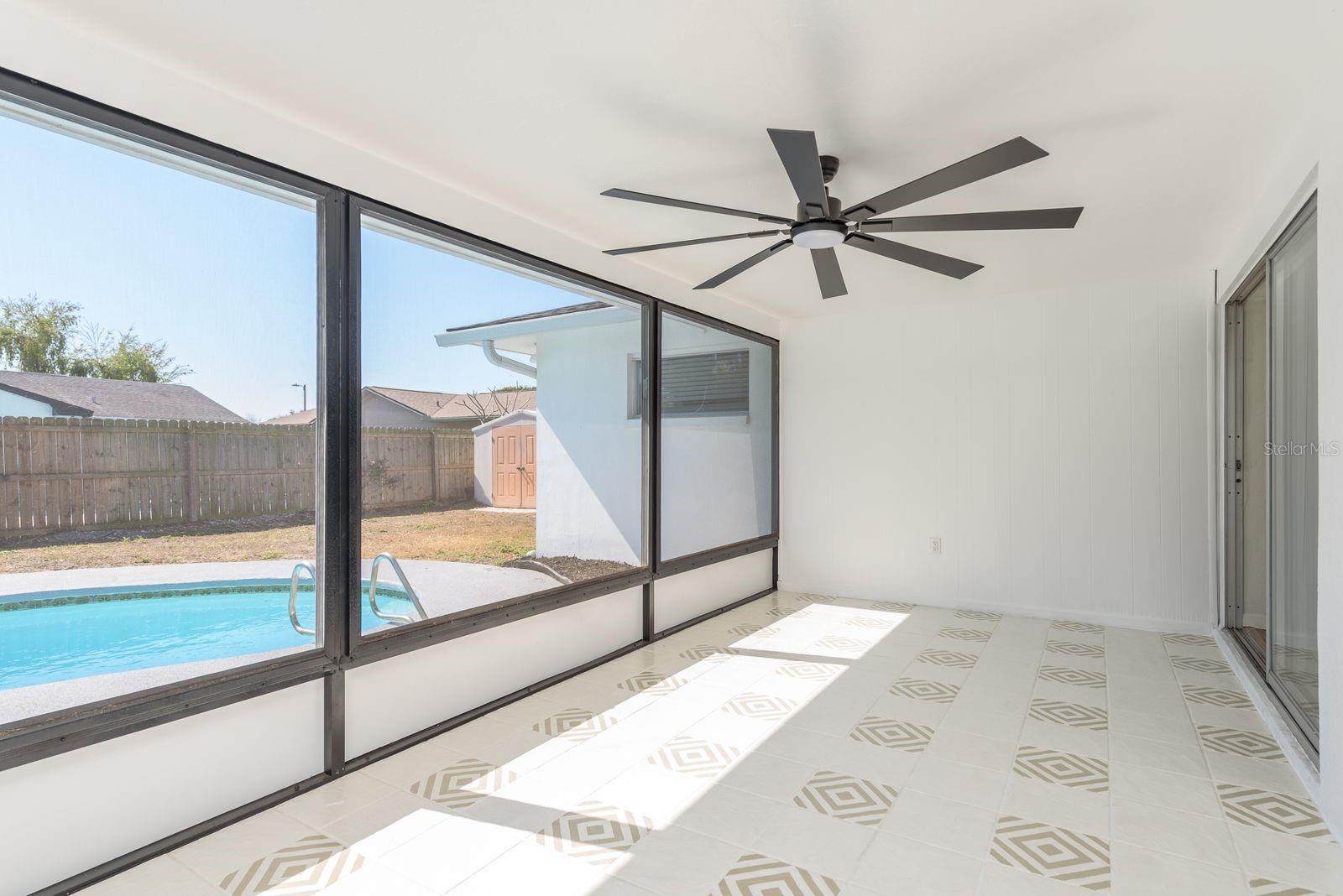 Image 34 of 57 For 11452 129th Avenue