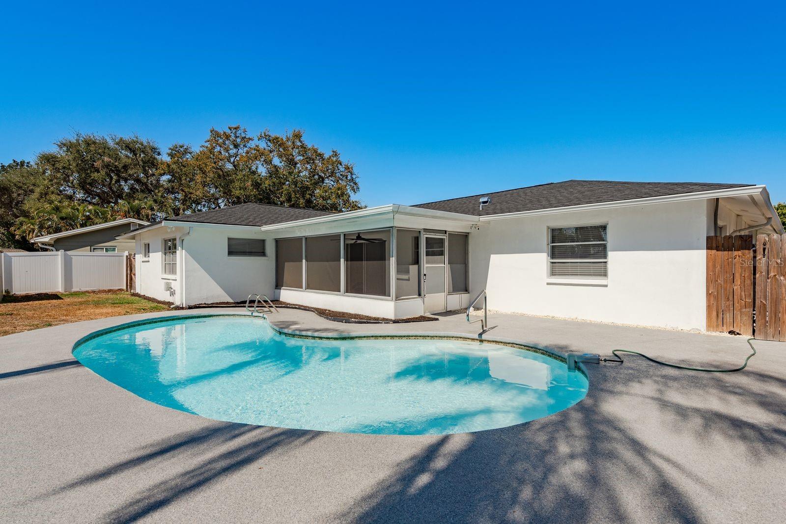 Image 37 of 57 For 11452 129th Avenue