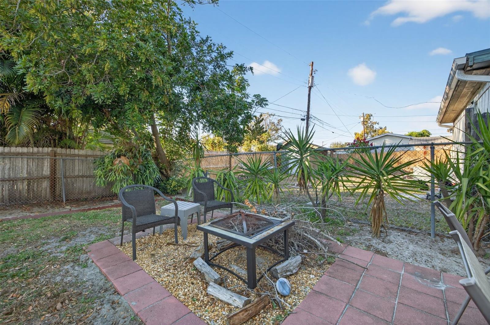 Image 14 of 15 For 4480 Newark Street N