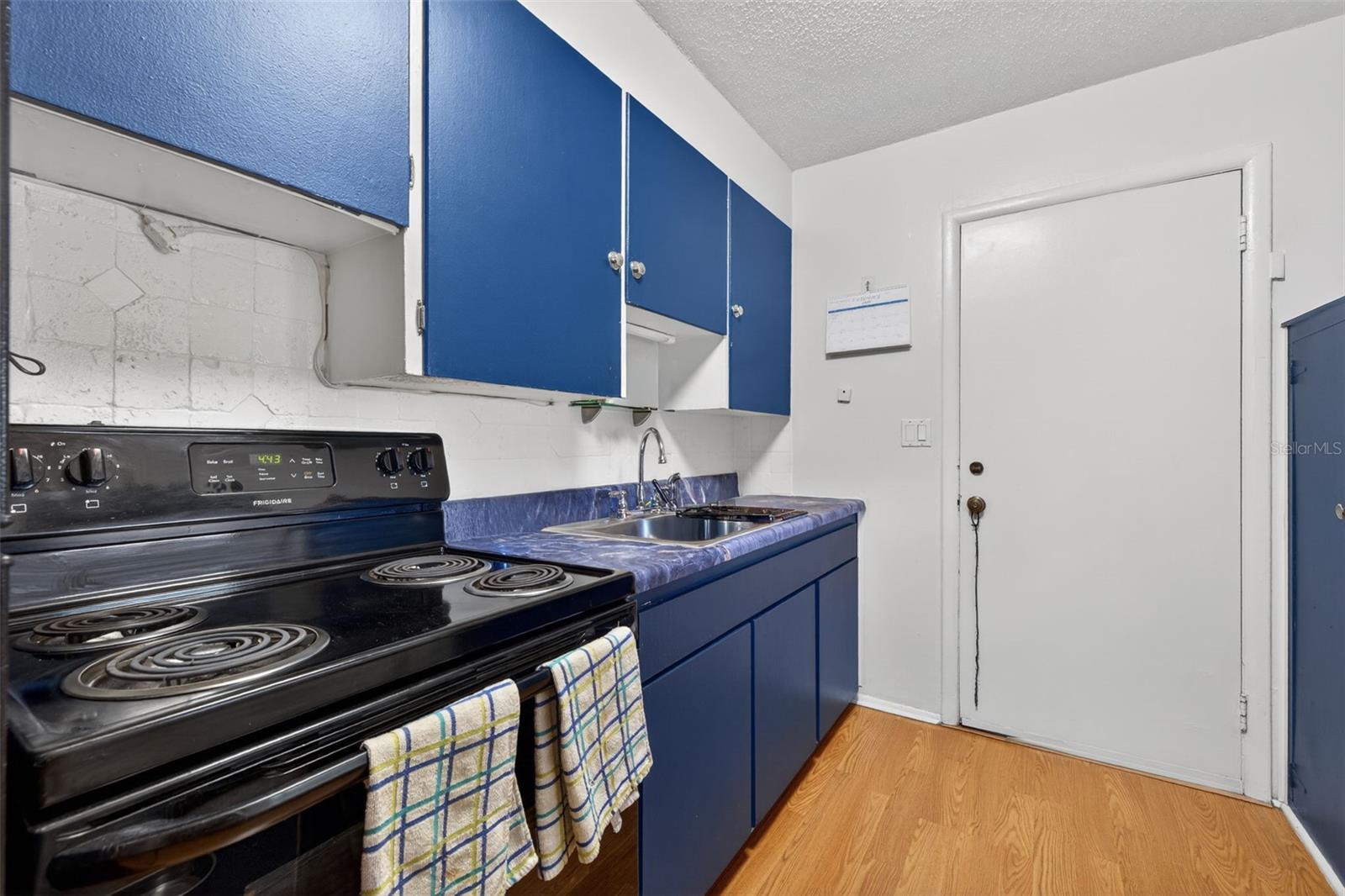 Image 6 of 15 For 4480 Newark Street N