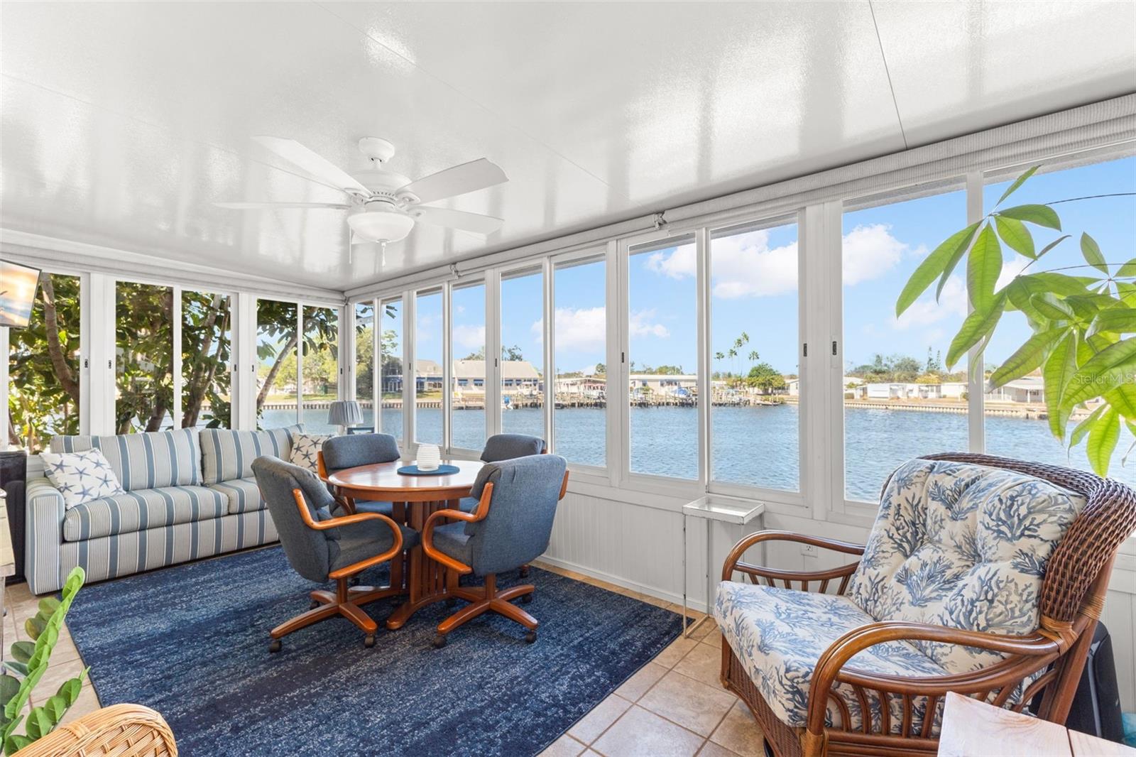 Details for 7166 Mount Arlington Drive Ne 418, ST PETERSBURG, FL 33702