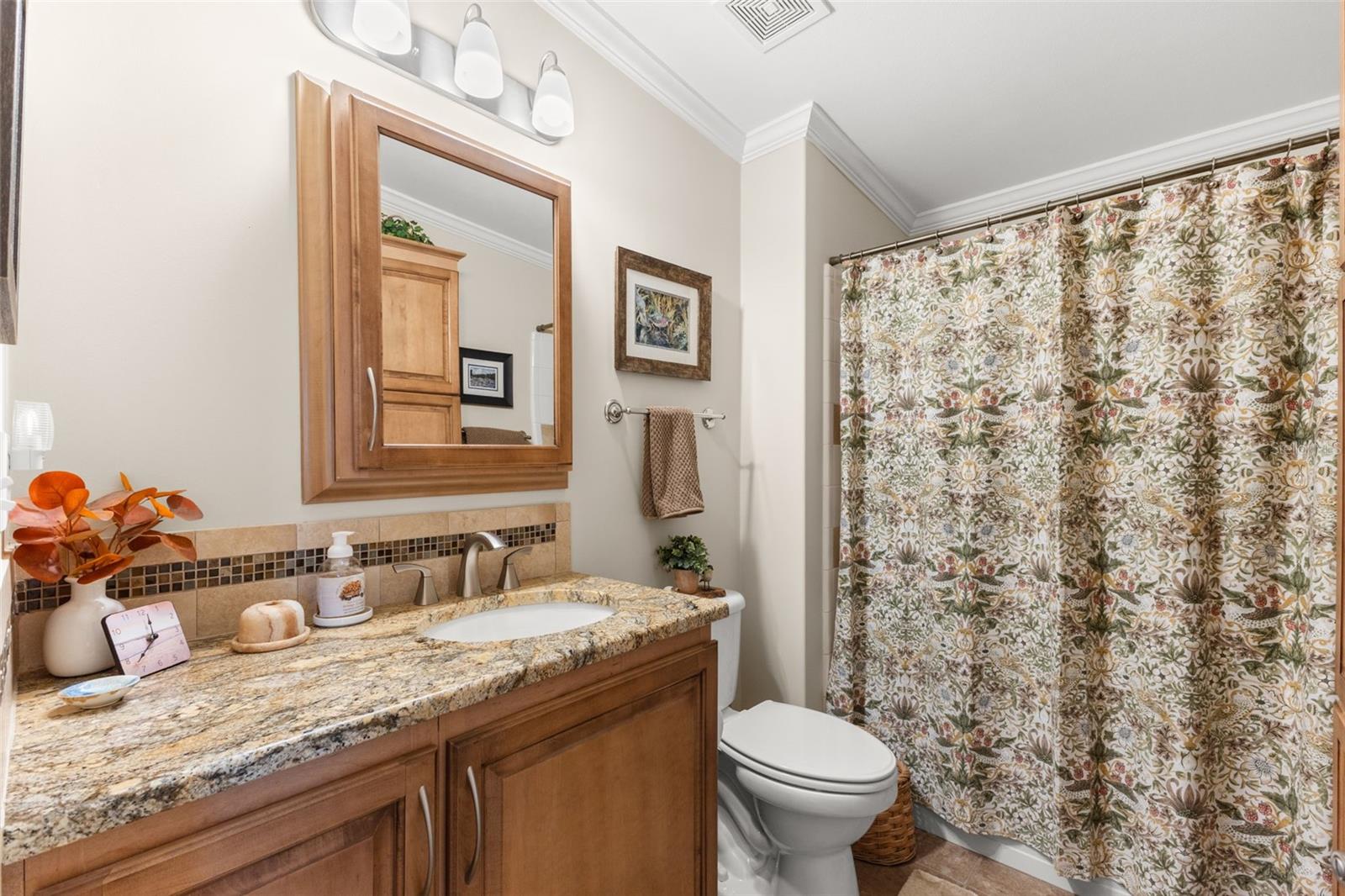 Image 27 of 35 For 7166 Mount Arlington Drive Ne 418