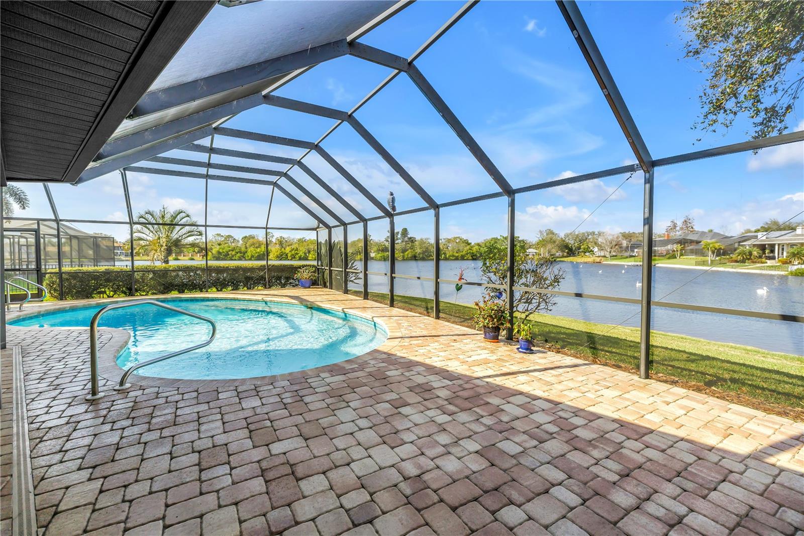 Image 13 of 38 For 771 Suwannee Court Ne