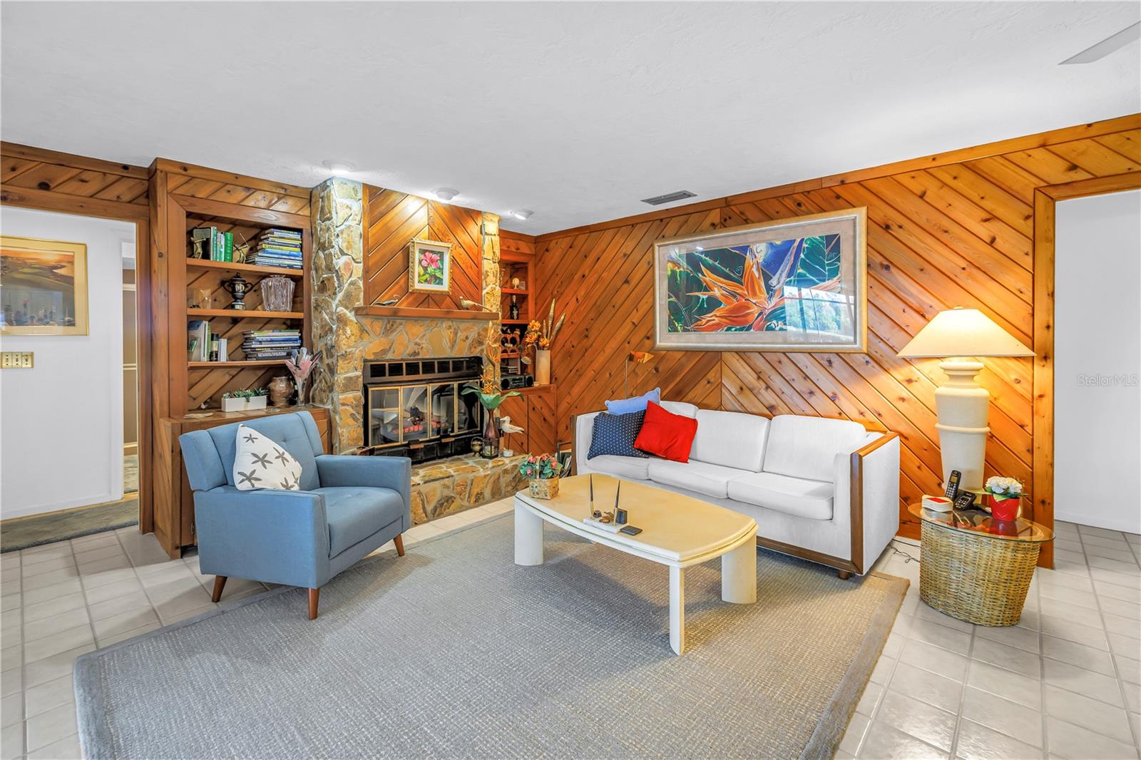 Image 20 of 38 For 771 Suwannee Court Ne