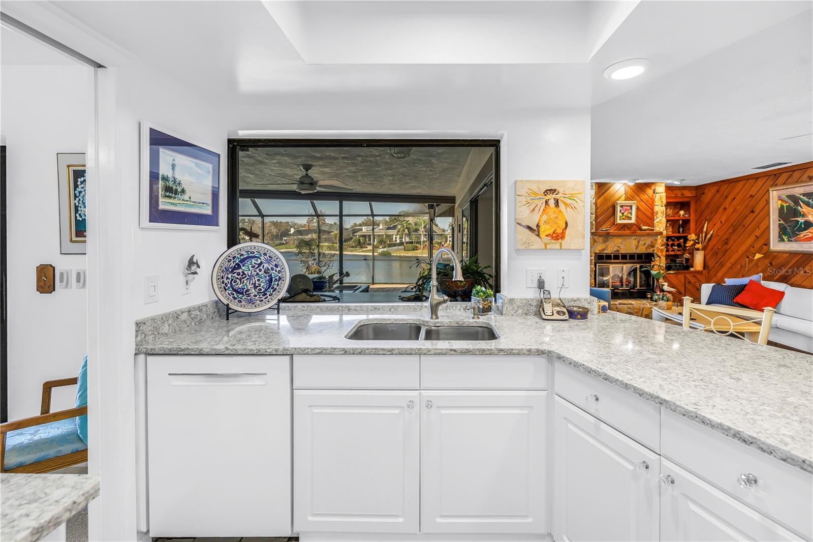 Image 23 of 38 For 771 Suwannee Court Ne