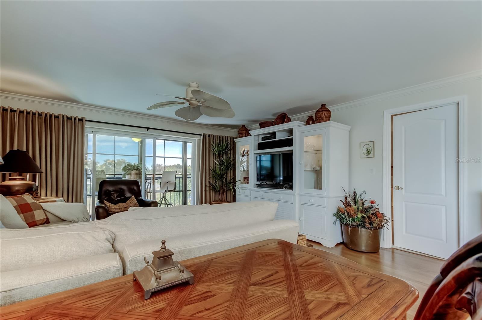 Image 20 of 66 For 9450 Harbor Greens Way 301