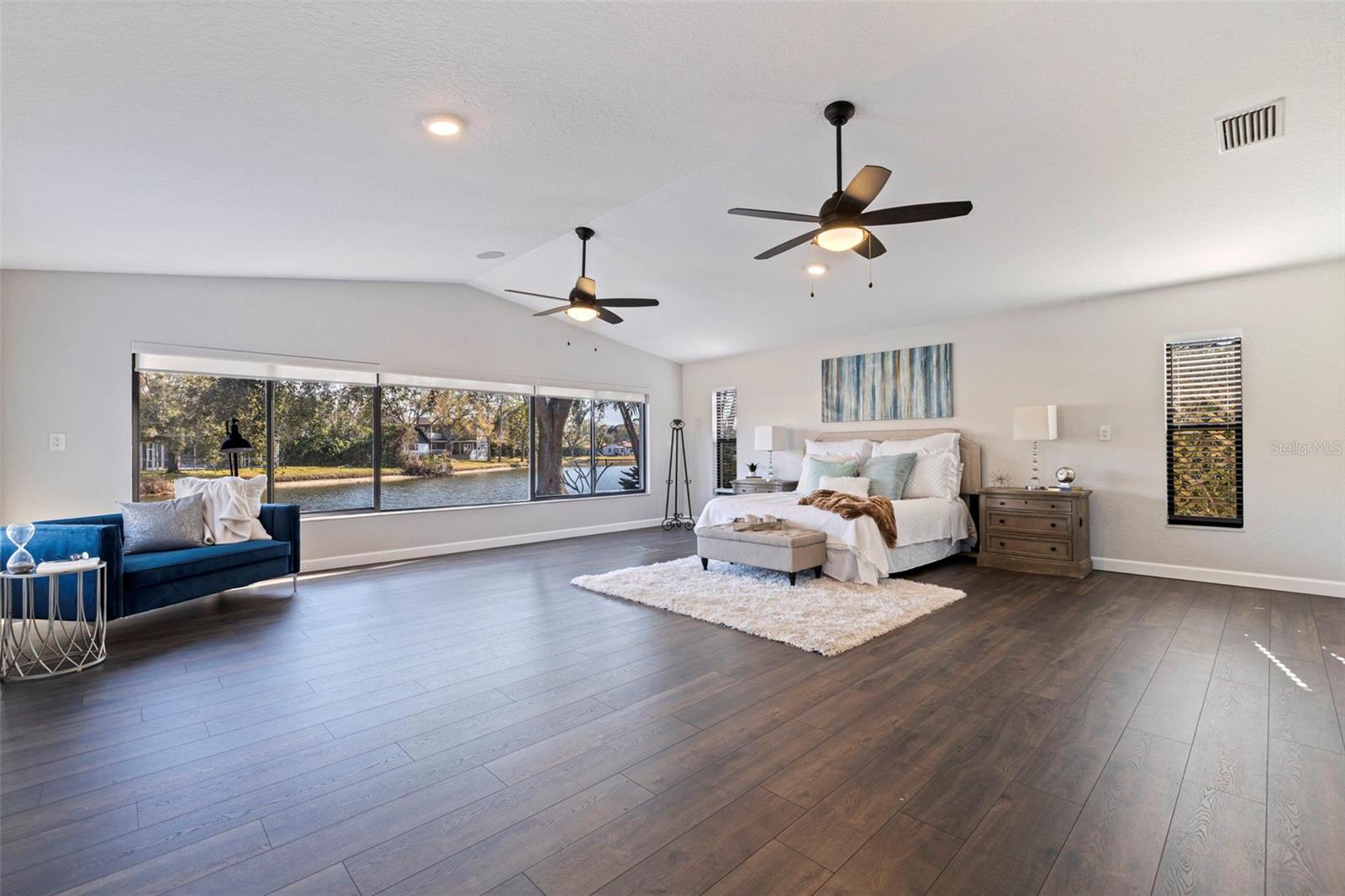 Listing photo id 21 for 8950 Baywood Park Drive