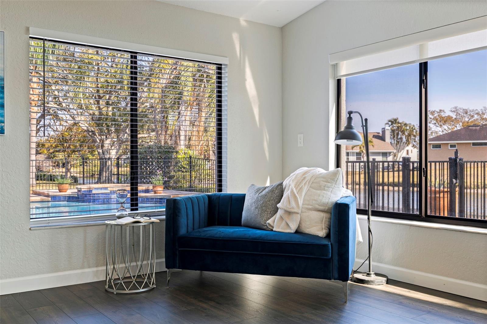 Listing photo id 25 for 8950 Baywood Park Drive