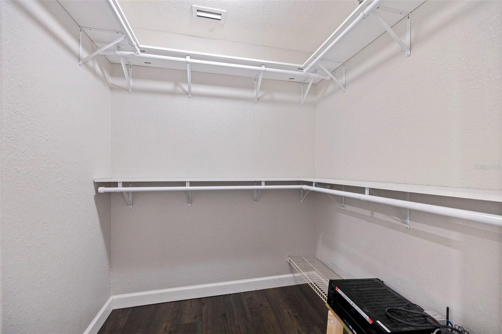 Listing photo id 29 for 8950 Baywood Park Drive